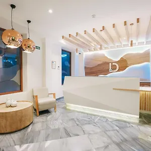 ** Hotel apartamentowy Debambu Atarazanas Hiszpania