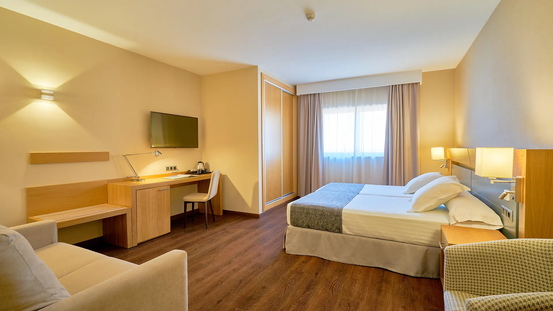 Hotel Guadalmedina Málaga 4*,  España